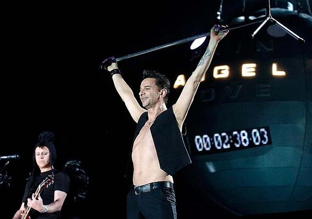 Depeche Mode - Touring The Angel, Sazka Arena Praha (23. ledna 2006)