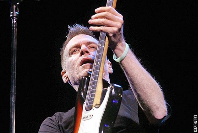 Bryan Adams