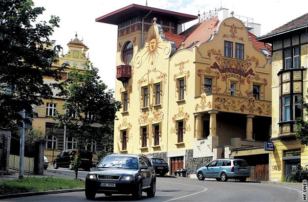 Na opravu kostela sv. Ludmily na námstí Míru v Praze vnoval magistrát od roku 2003 tém tyi a pl milionu korun.