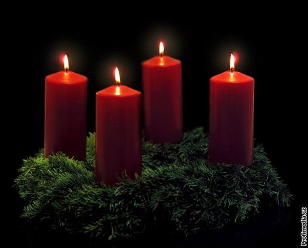 Vnec se tymi svíkami je jedním z adventních symbol