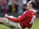 JOO! Wayne Rooney, tonk Manchesteru United, se raduje z rozhodujcho glu, kter vstelil na konci zpasu jeho spoluhr Dimitar Berbatov. 