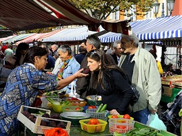 Cours Saleya, kde se nachz i kvtinov trh