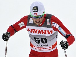 Petter Northug na trati prologu ve finle Svtovho pohru ve Falunu.