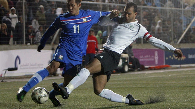 Palestinci sehráli s Thajskem kvalifikaní zápas o postup na olympiádu - byl to pro n první mezinárodní zápas na domácí pd (9. bezna 2011)