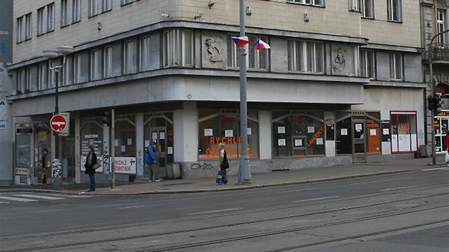 Legendární plzeský bufet Adrie je u opt oputný