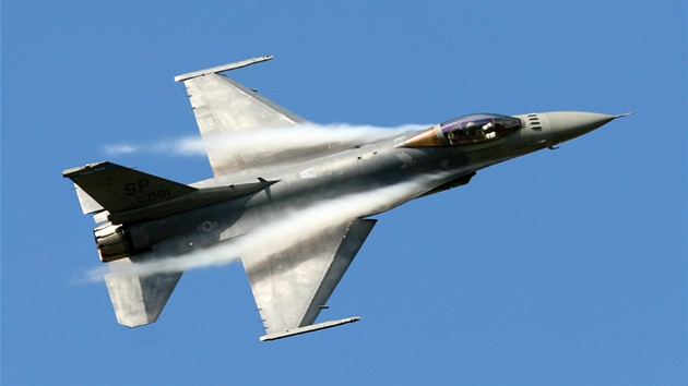 Letoun F-16 Fighting Falcon