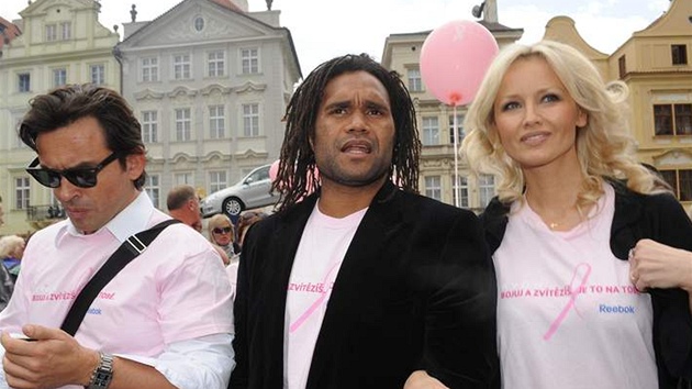 Christian Karembeu a Adriana Sklenaíková (2008)