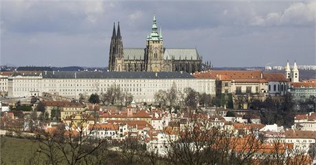 Mezi praské unikáty patí i Praský hrad, který je nejvtím hradním celkem na svt.