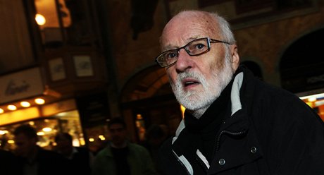 Jan vankmajer na slavnostní premiée filmu Odcházení (Praha, 22. bezna 2011)