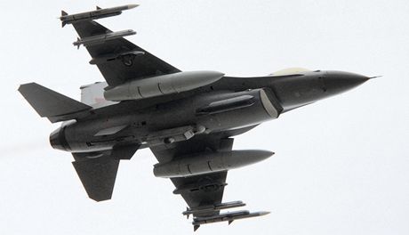 esko podle WikiLeaks usiluje o stíhaky F-16.