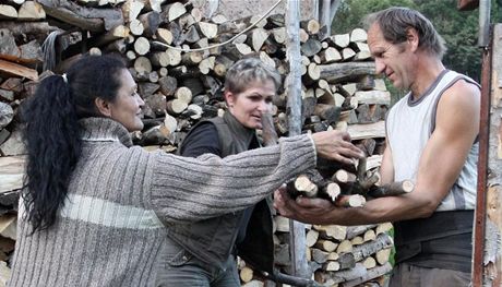 Farm Vlastimil Kadebek s enami, kter si vyzkouely ivot na jeho farm v Krkonoch. 