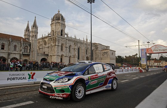 Mikko Hirvonen ped startem Portugalské rallye.