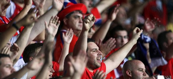 Na tribunách letenského stadionu by mlo být stejn fanouk jako pi zápase se panlskem.