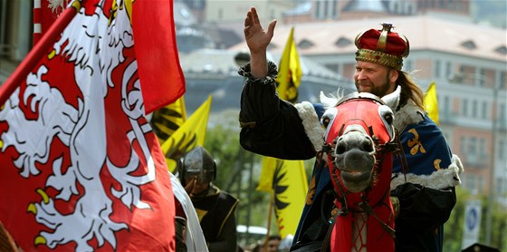Prvod v ele s Karlem IV. je tradin nejsledovanjí akcí slavnostního zahájení lázeské sezony v Karlových Varech.