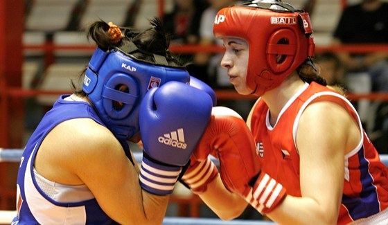 Martina Schmoranzová (vpravo) mla postup do tvrtfinále MS blízko (ilustraní snímek)