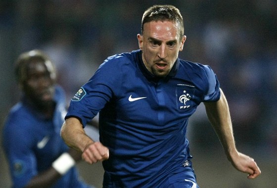ZTRACENÝ CHLAPEC. Franck Ribéry je zpt v reprezentaci, stejn jako Patrice...