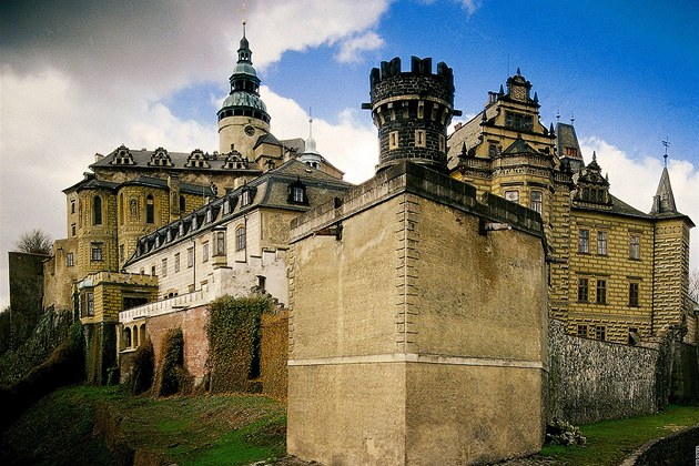 Frýdlant unikátn spojuje stedovký hrad a renesanní zámek.