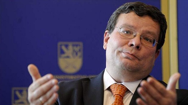 Ministr obrany Alexandr Vondra (1. zá�í 2010)