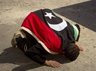 Libyjtí rebelové na pedmstí Adedabíji (26. bezna 2011)