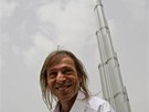 Alain Robert ped nejvyí budovou svta Burd Chalífou v Dubaji