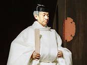 Tradice je teba ctt. Vpravo je csa Akihito v tradinm obleku, vlevo jeho otec Hirohito v roce 1926.