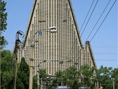Severn Korea chce hotel v roce 2012 zprovoznit. Vzhled stavby z pelomu 80. a 90. let minulho stolet.