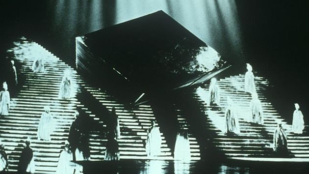 Zábr z inscenace Promethea od skladatele Carla Orffa, Mnichov, 1968