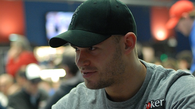 Na Eureka Poker Tour se objevil i hokejista Radek Smoleák.