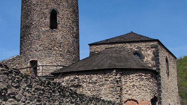 Z ústeckého hradu Stekov je pekrásný výhled do údolí Labe a na eské Stedohoí.