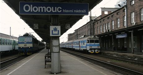 V Olomouckém kraji bude jezdit o prázdninách mén vlak. Hejtmanství pak plánuje uetené peníze dát na posílení spoj ve vytíenjích ástech roku. (Ilustraní snímek)