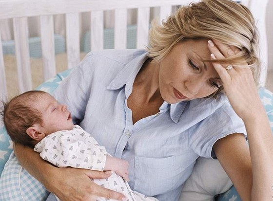 Nkteré maminky na mateské mají nyní tkou hlavu, jak uiví sebe i své dít. Ilustraní foto.