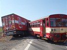 Nehoda vlaku s kamionem ve Velkých Hoticích na Opavsku.