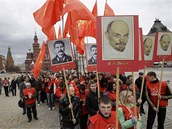 Rut komunist slav 140. narozeniny V.I. Lenina na Rudm nmst v Moskv (22. dubna 2010)