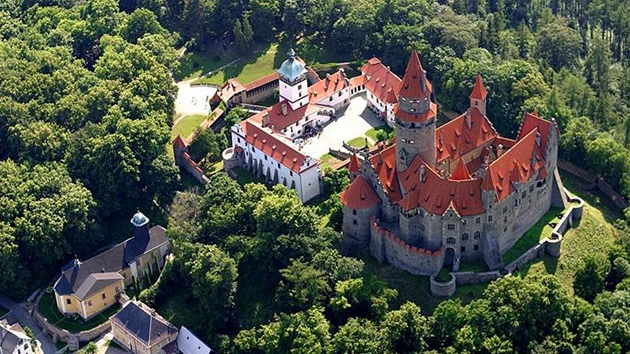 Romantický hrad Bouzov.