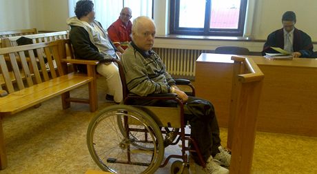 Miroslav Kubát u plzeského soudu