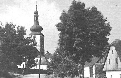 Zboen kostel svatho Jana Ktitele, kter stl ve vojenskm prostoru Libav.