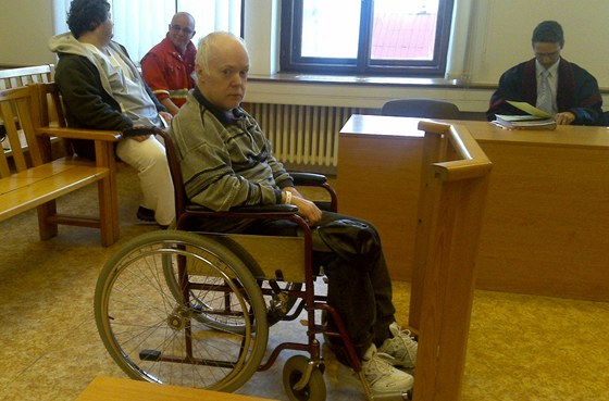 Miroslav Kubát u plzeského soudu
