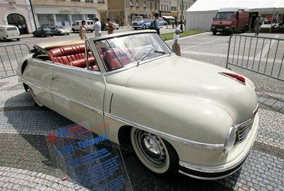 Sodomkova Tatra 600 Tatraplán ve verzi kabriolet 