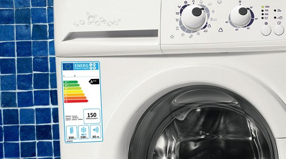 Energetický štítek na pračce (ilustrační foto)