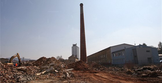 Demolice bývalé Peschlovy továrny v Šenově u Nového Jičína.