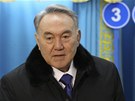 Kazaský prezident Nursultan Nazarbajev u voleb (3. dubna 2011)