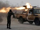 Povstalci odpalují rakety proti Kaddáfího jednotkám