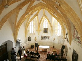 Obyvatel a nvtvnci Litovle si mohou prohldnout opravenou kapli svatho Ji. Dostala zpt podobu, jakou mla v dob svho dokonen kolem roku 1484.