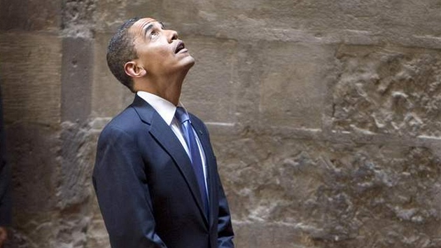 Barack Obama p�i prohlídce me�ity v Káhi�e (4. �ervna 2009)