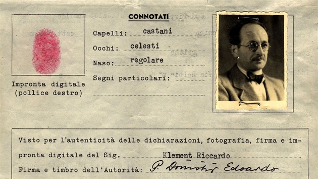 Cestovní dokument vydaný kanceláí erveného kíe v enev, na který Adolf Eichmann vycestoval jako Riccardo Klemens z italského Janova do Argentiny 