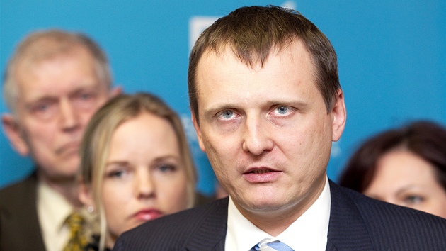 Vít Bárta (VV) p�i tiskové konferenci, na které oznámil svojí rezignaci ministra dopravy. (8. dubna 2011)