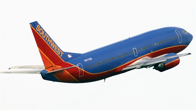 Boeing 737-300 spolenosti Southwest Airlines