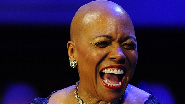 Dee Dee Bridgewater na pra�ském koncert� v Obecním dom� (2. dubna 2011)