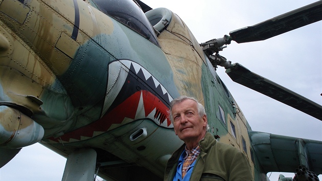 Karel Tarantík má ve Zru�i u Plzn� soukromé muzeum p�evá�n� letadel.