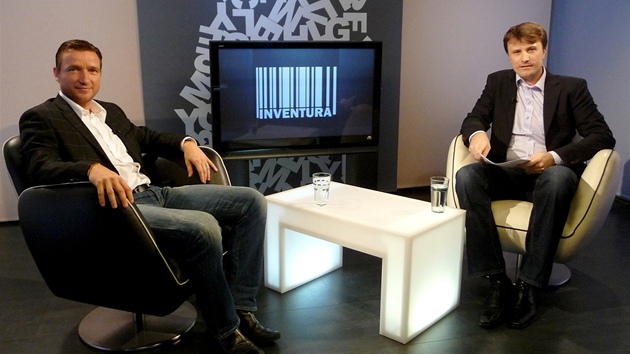 Pavel Poulí�ek se vrátil k moderování díky po�adu Inventura na Public TV. Jeho prvním hostem byl Vladimír �micer